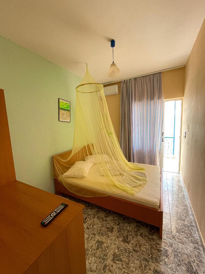 Hostel Andrey Sarandë Eksteriør billede